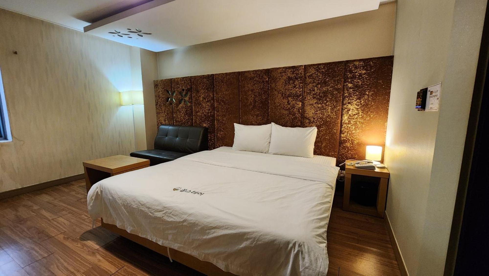 Gimhae Business Hotel K Εξωτερικό φωτογραφία
