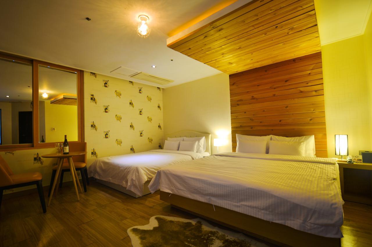 Gimhae Business Hotel K Εξωτερικό φωτογραφία