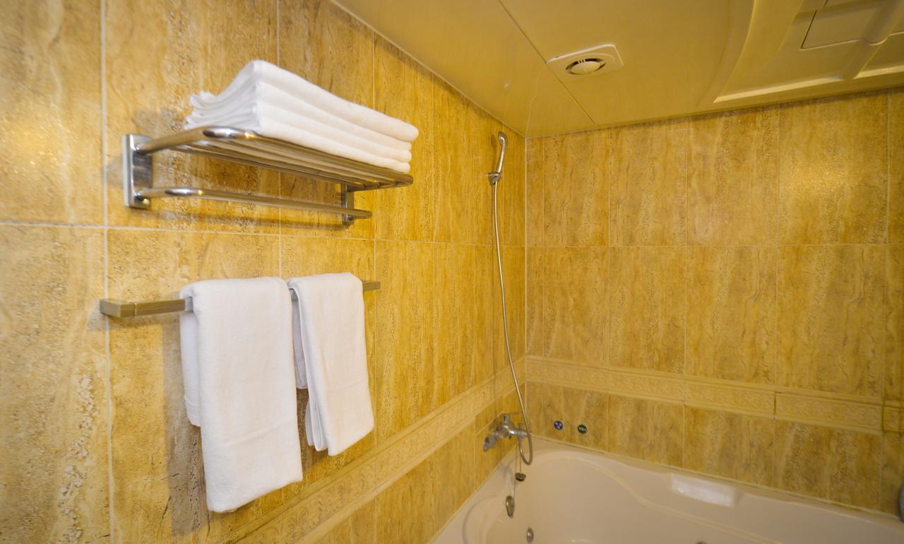 Gimhae Business Hotel K Εξωτερικό φωτογραφία