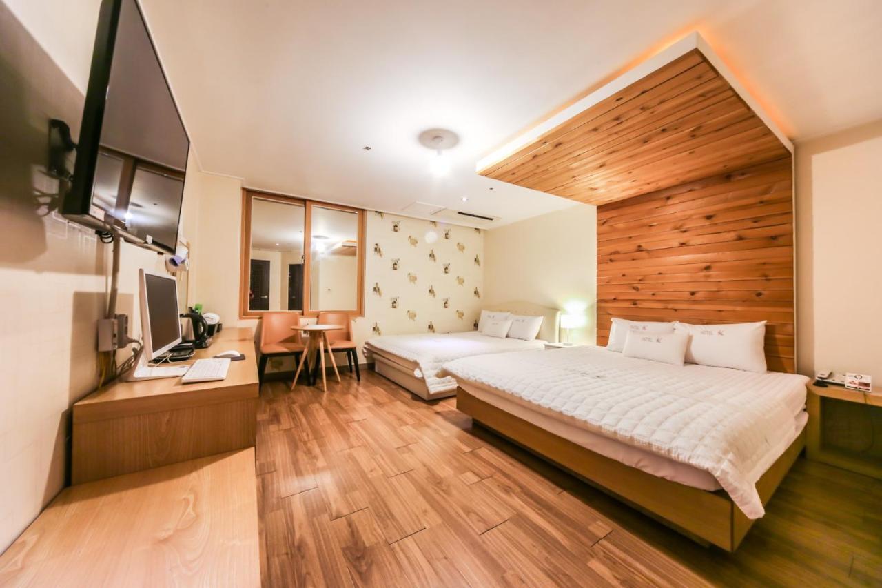 Gimhae Business Hotel K Εξωτερικό φωτογραφία