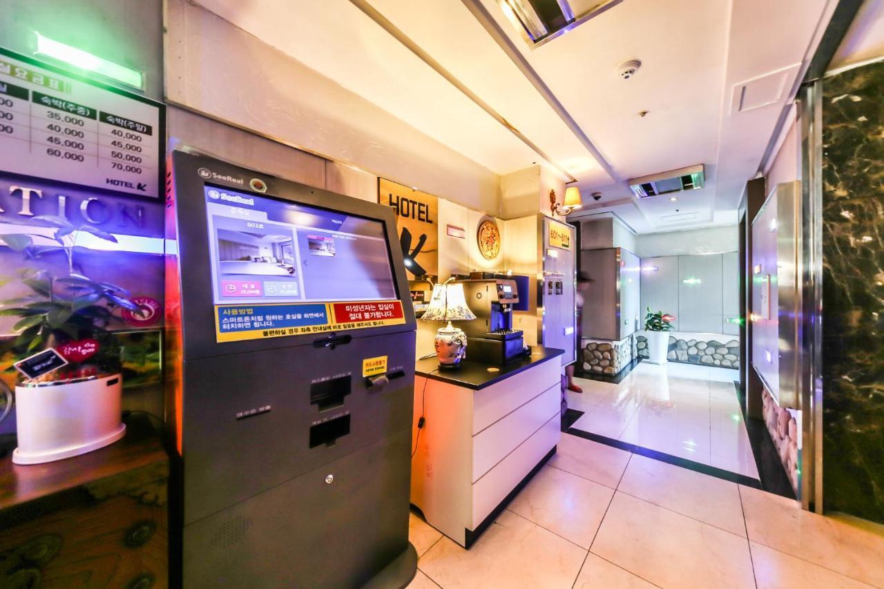 Gimhae Business Hotel K Εξωτερικό φωτογραφία